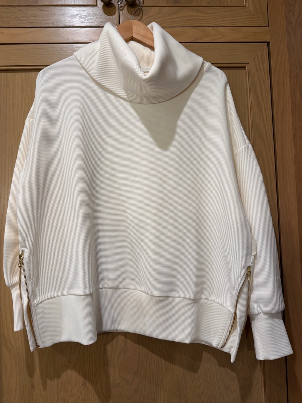 Varley Cream Oversized Turtleneck Sweater with Side Zips